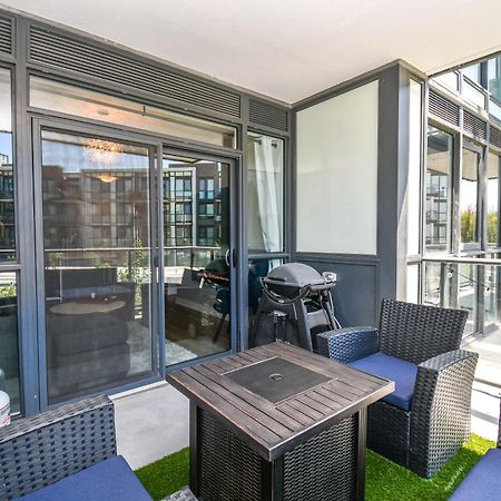 Pet Friendly Condos At Friday Harbour Innisfil 外观 照片