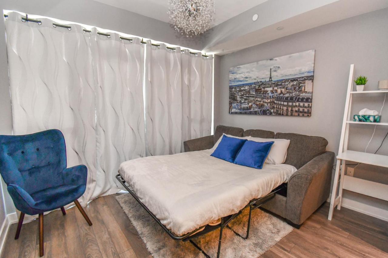Pet Friendly Condos At Friday Harbour Innisfil 外观 照片