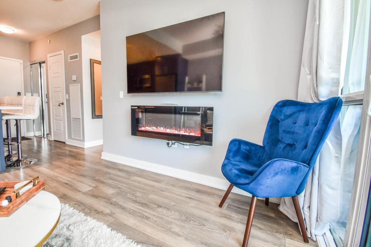 Pet Friendly Condos At Friday Harbour Innisfil 外观 照片