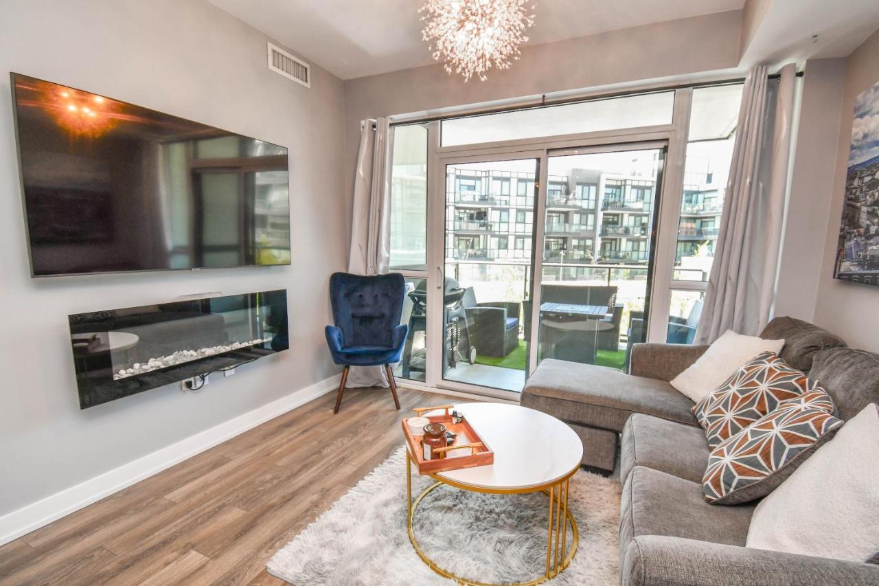 Pet Friendly Condos At Friday Harbour Innisfil 外观 照片