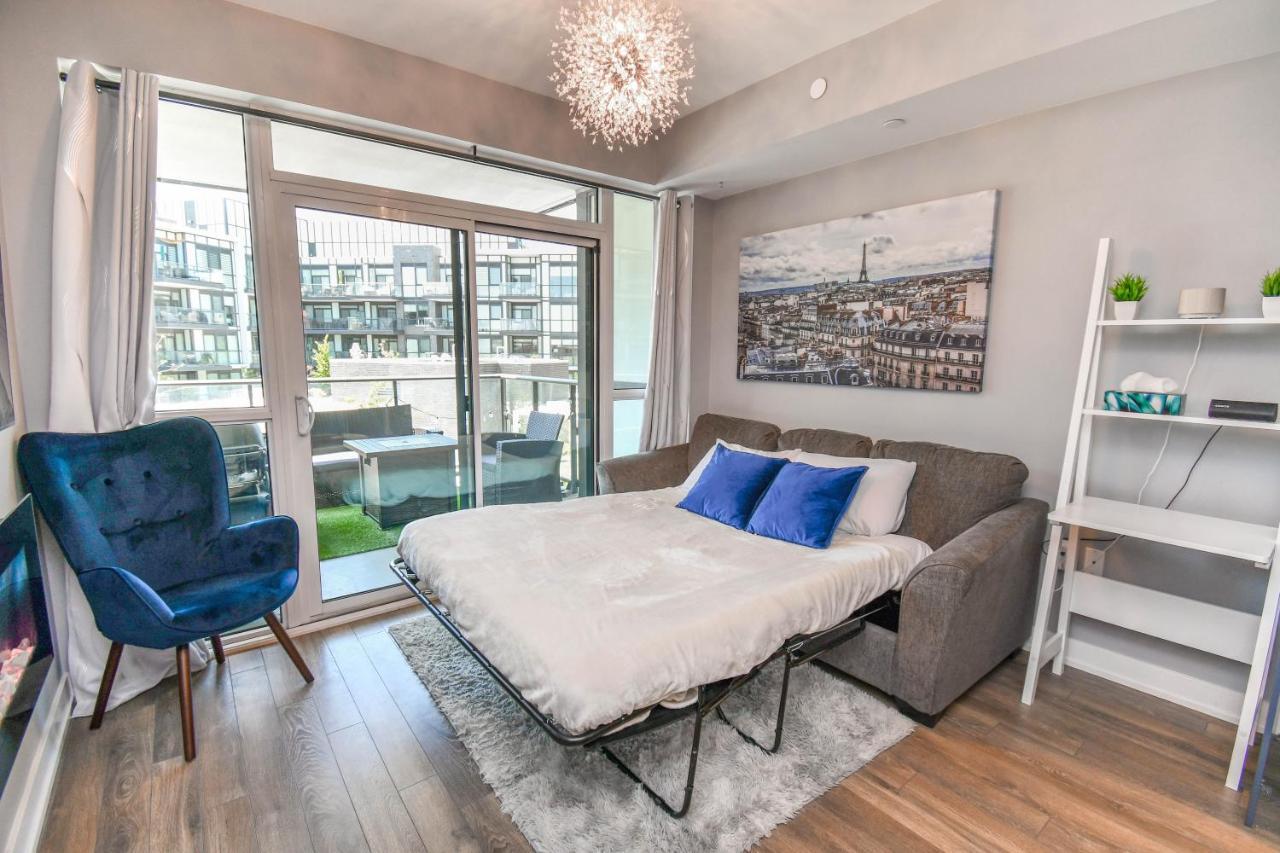 Pet Friendly Condos At Friday Harbour Innisfil 外观 照片