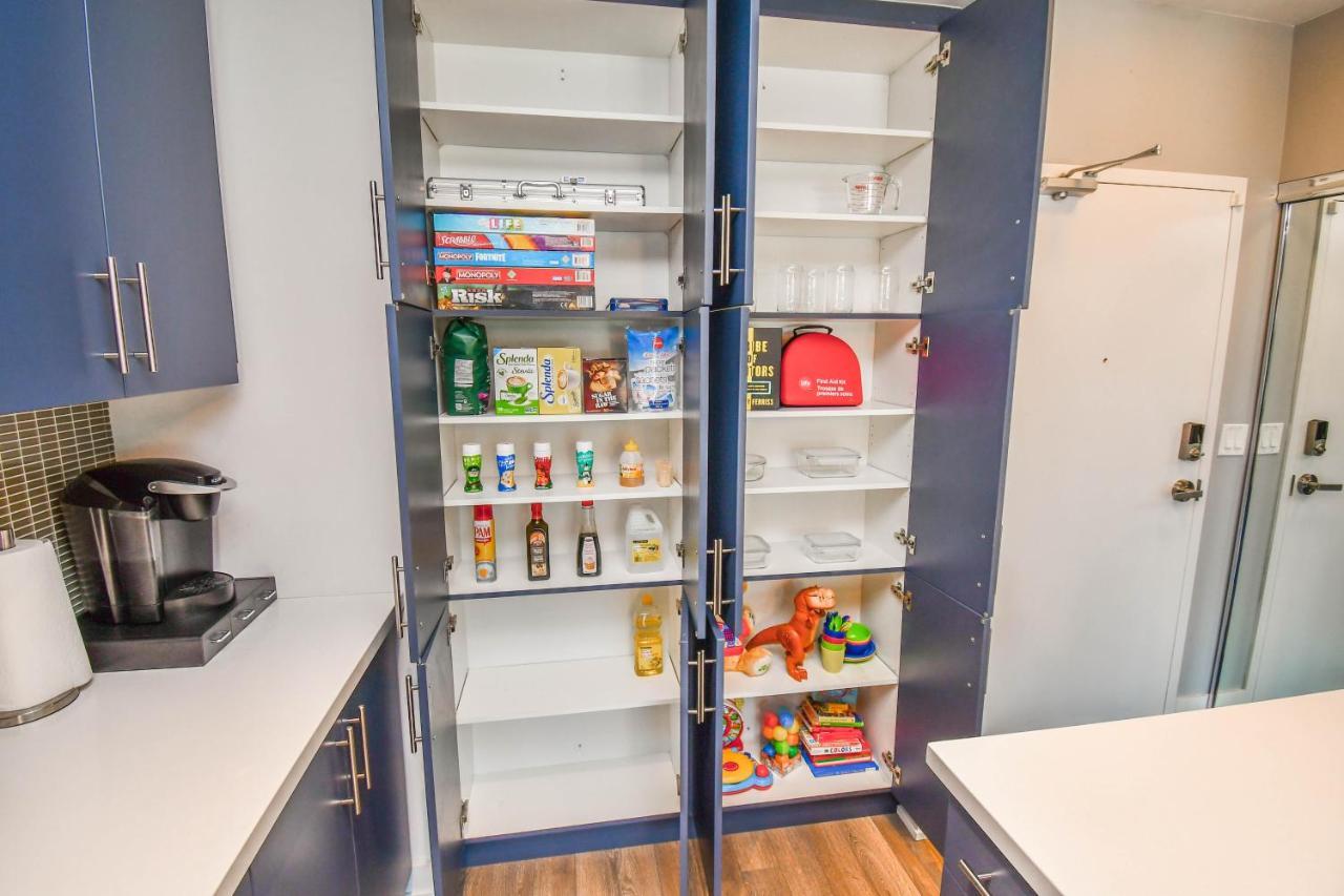 Pet Friendly Condos At Friday Harbour Innisfil 外观 照片